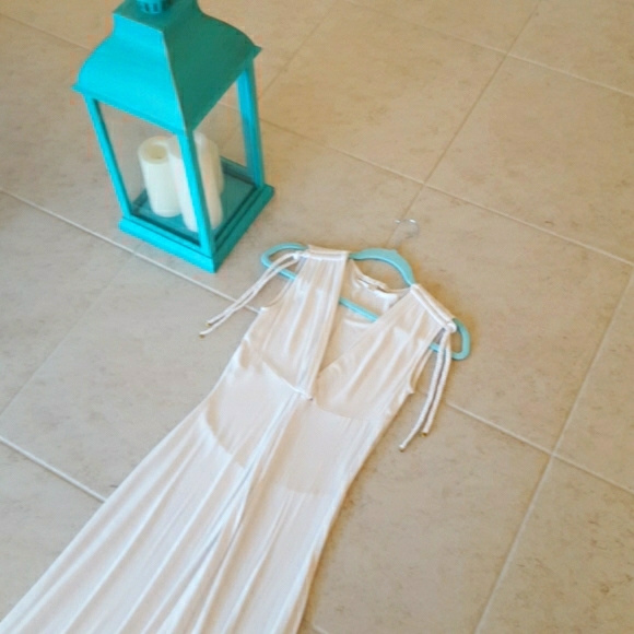 Boston Proper Maxi Dress - Picture 3 of 10